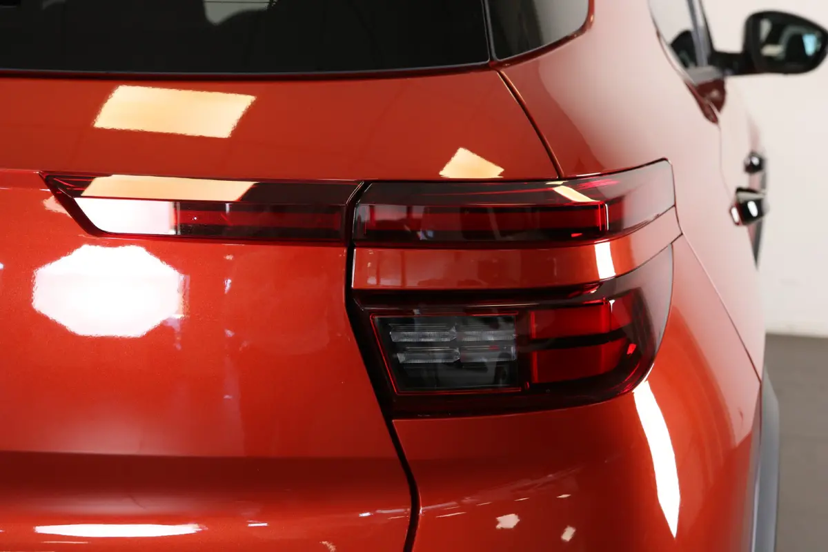 GS 44 kWh | Navi | Verw. stoelen en stuur | Camera | LMV 17" | Aplle carplay | DAB | AGR-stoelen | LED koplampen |