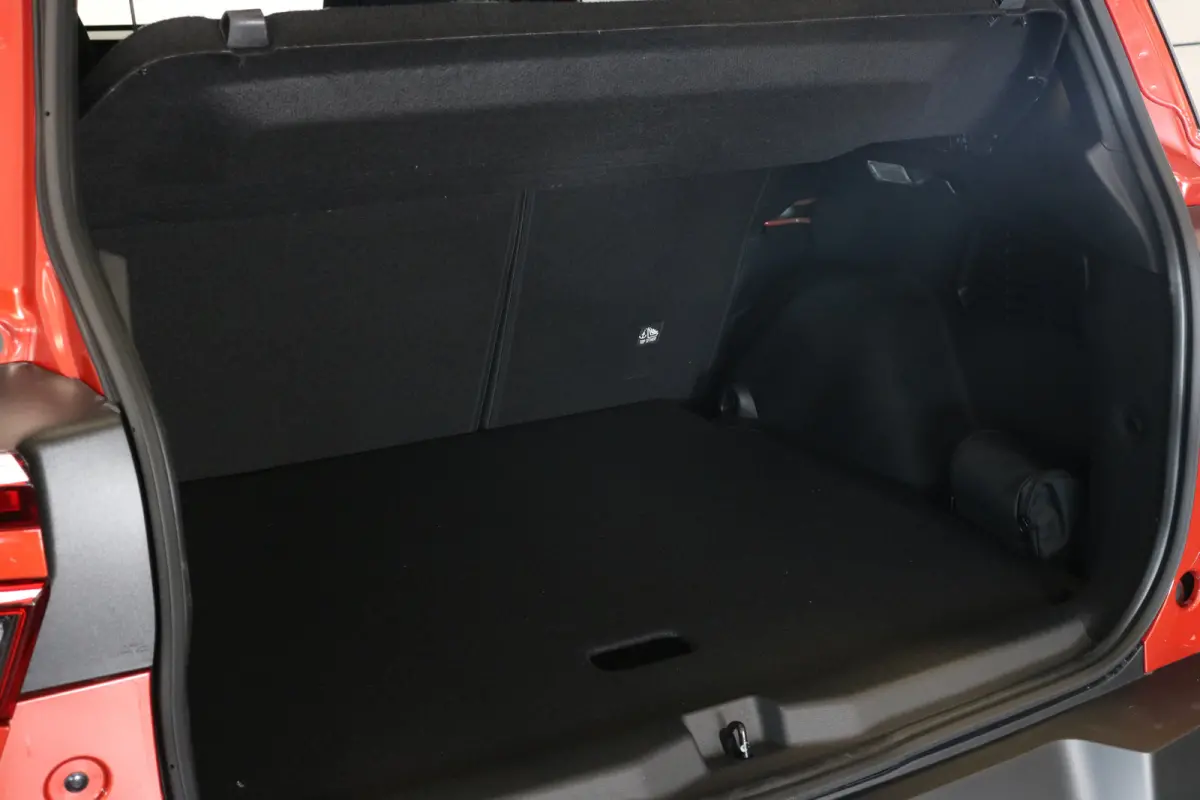 GS 44 kWh | Navi | Verw. stoelen en stuur | Camera | LMV 17" | Aplle carplay | DAB | AGR-stoelen | LED koplampen |