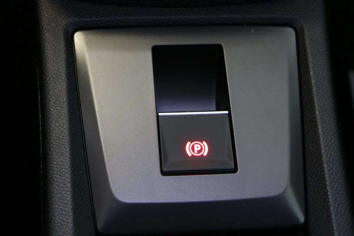 GS 44 kWh | Navi | Verw. stoelen en stuur | Camera | LMV 17" | Aplle carplay | DAB | AGR-stoelen | LED koplampen |