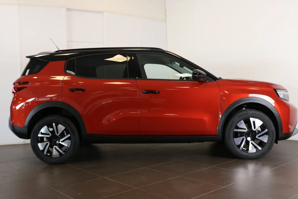 GS 44 kWh | Navi | Verw. stoelen en stuur | Camera | LMV 17" | Aplle carplay | DAB | AGR-stoelen | LED koplampen |