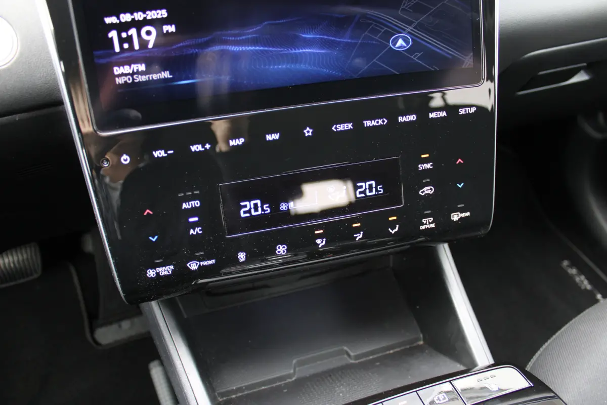 1.6 T-GDI PHEV Comfort Smart 4WD | Adaptive Cruise Control | Lane Assist | Elektrisch bedienbare achterklep | | 11 kW lader | Achterbank in delen neerklapbaar | Achteruitrijcamera