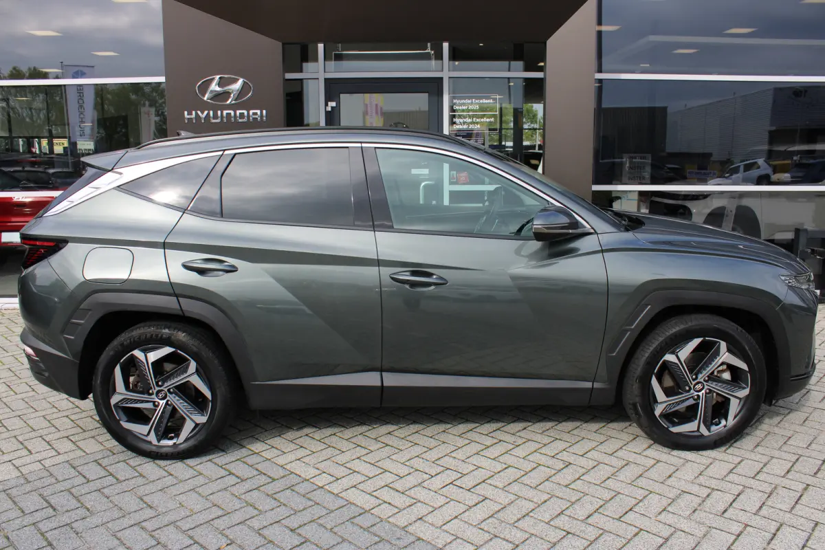 1.6 T-GDI PHEV Comfort Smart 4WD | Adaptive Cruise Control | Lane Assist | Elektrisch bedienbare achterklep | | 11 kW lader | Achterbank in delen neerklapbaar | Achteruitrijcamera