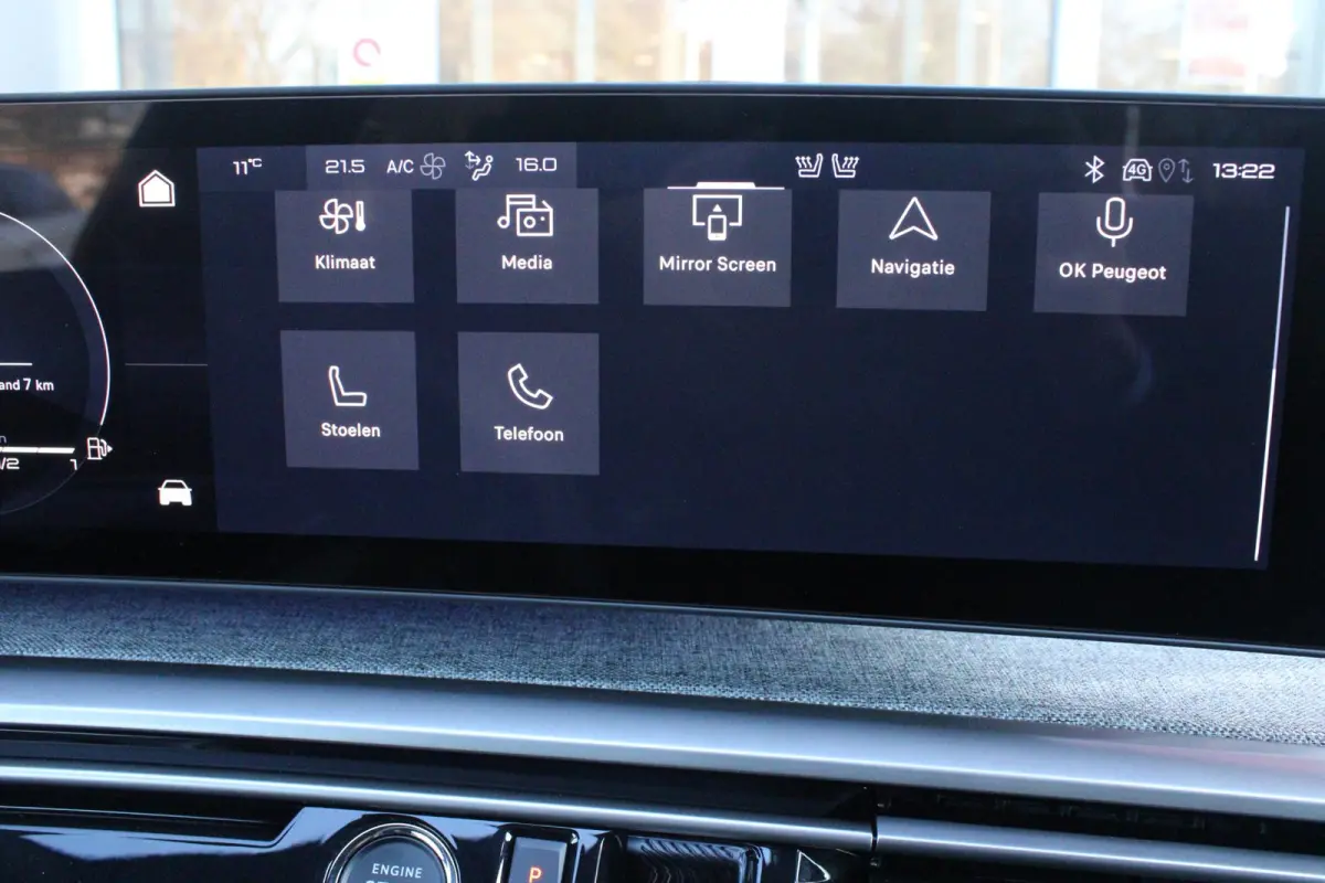 1.6 plug-in Hybrid 195 GT **NIEUW** | NAPPA LEDEREN BEKLEDING DONKERGRIJS | PANORAMISCH SCHUIF/KANTEL DAK | FOCAL AUDIO SYSTEM | TREKHAAK MET AFNEEMBARE KOGEL | ELEKTRISCH BEDIENBARE VOORSTO