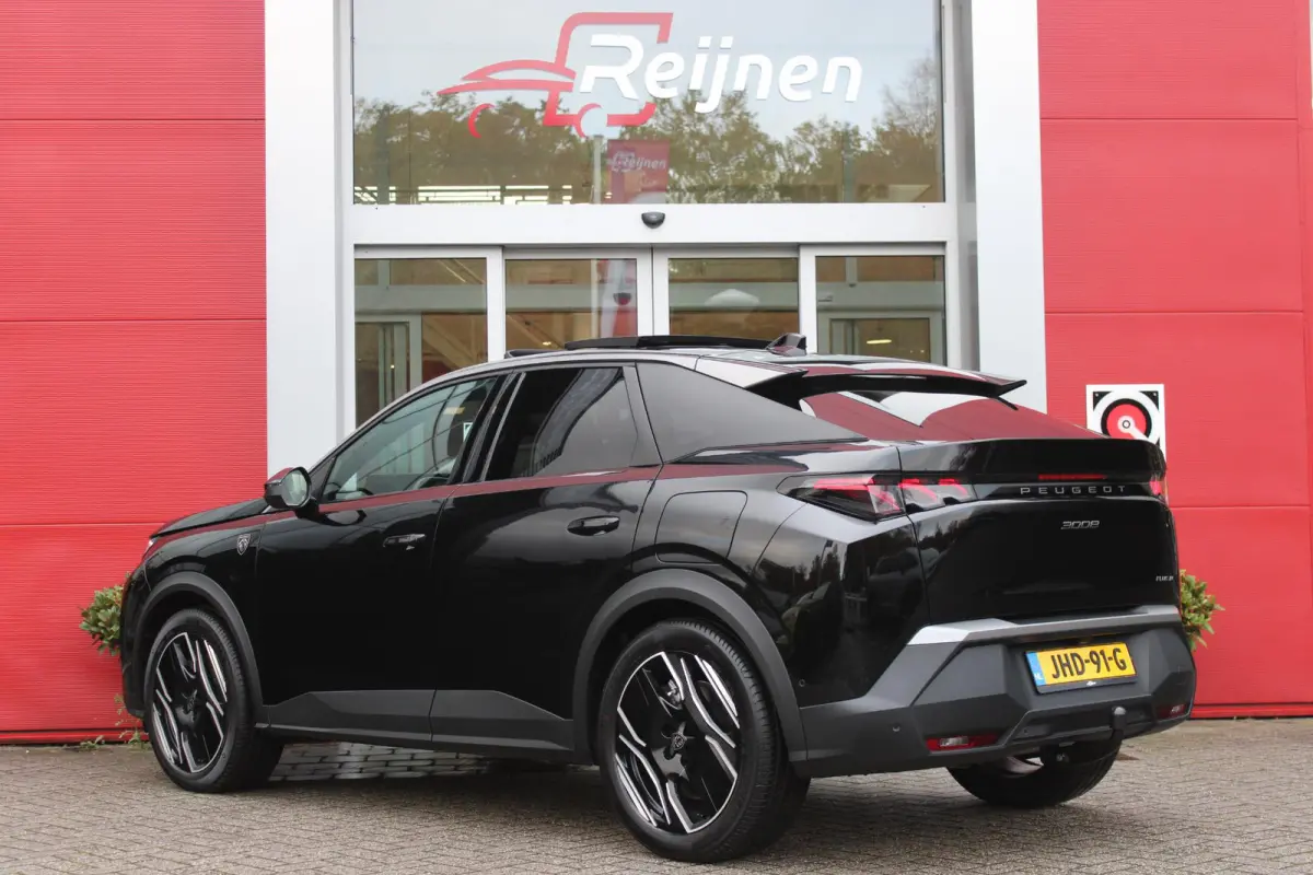 1.6 plug-in Hybrid 195 GT **NIEUW** | NAPPA LEDEREN BEKLEDING DONKERGRIJS | PANORAMISCH SCHUIF/KANTEL DAK | FOCAL AUDIO SYSTEM | TREKHAAK MET AFNEEMBARE KOGEL | ELEKTRISCH BEDIENBARE VOORSTO