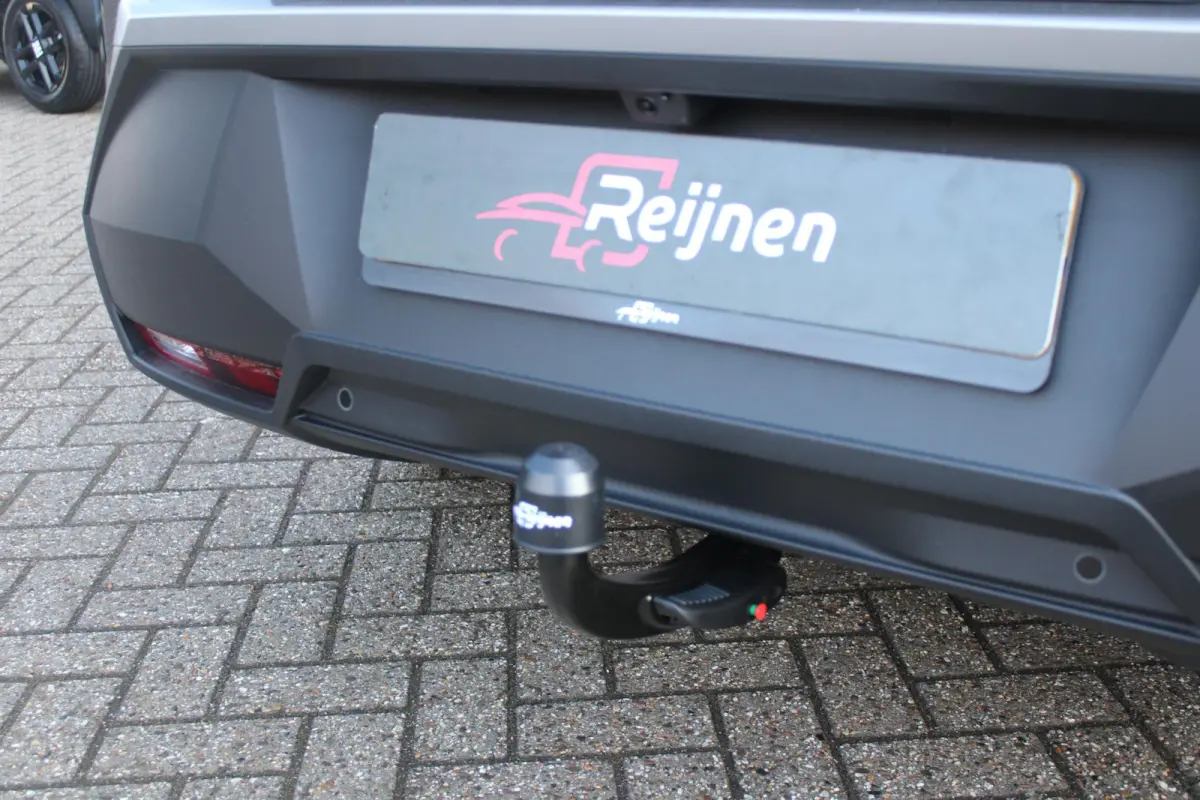 1.6 plug-in Hybrid 195 GT **NIEUW** | NAPPA LEDEREN BEKLEDING DONKERGRIJS | PANORAMISCH SCHUIF/KANTEL DAK | FOCAL AUDIO SYSTEM | TREKHAAK MET AFNEEMBARE KOGEL | ELEKTRISCH BEDIENBARE VOORSTO