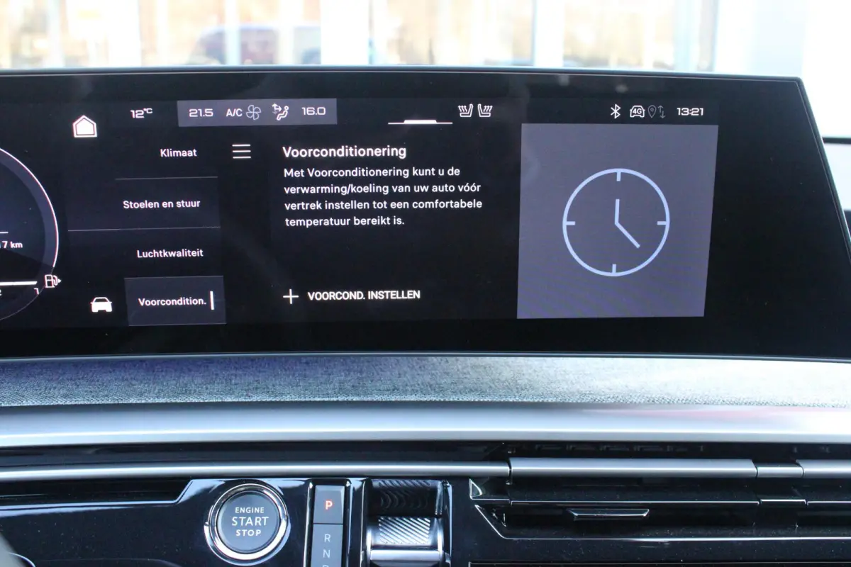 1.6 plug-in Hybrid 195 GT **NIEUW** | NAPPA LEDEREN BEKLEDING DONKERGRIJS | PANORAMISCH SCHUIF/KANTEL DAK | FOCAL AUDIO SYSTEM | TREKHAAK MET AFNEEMBARE KOGEL | ELEKTRISCH BEDIENBARE VOORSTO