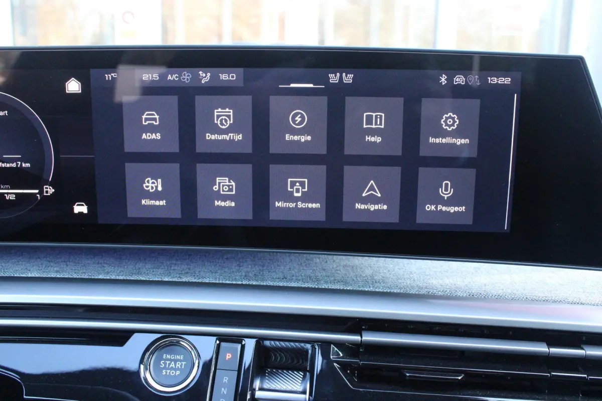 1.6 plug-in Hybrid 195 GT **NIEUW** | NAPPA LEDEREN BEKLEDING DONKERGRIJS | PANORAMISCH SCHUIF/KANTEL DAK | FOCAL AUDIO SYSTEM | TREKHAAK MET AFNEEMBARE KOGEL | ELEKTRISCH BEDIENBARE VOORSTO