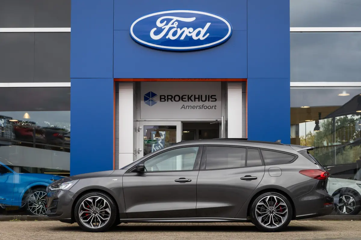 1.0 EcoBoost Hybrid ST Line X | Pano-dak | Cruise adaptief | Apple Carplay/Android Auto | Camera | Stoel+stuur verwarming | Keyless | Achteruitrijcamera | Cruise control adaptief met Stop&Go