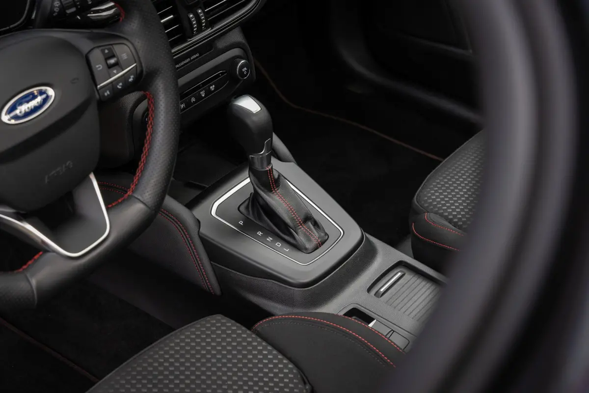 1.0 EcoBoost Hybrid ST Line X | Pano-dak | Cruise adaptief | Apple Carplay/Android Auto | Camera | Stoel+stuur verwarming | Keyless | Achteruitrijcamera | Cruise control adaptief met Stop&Go