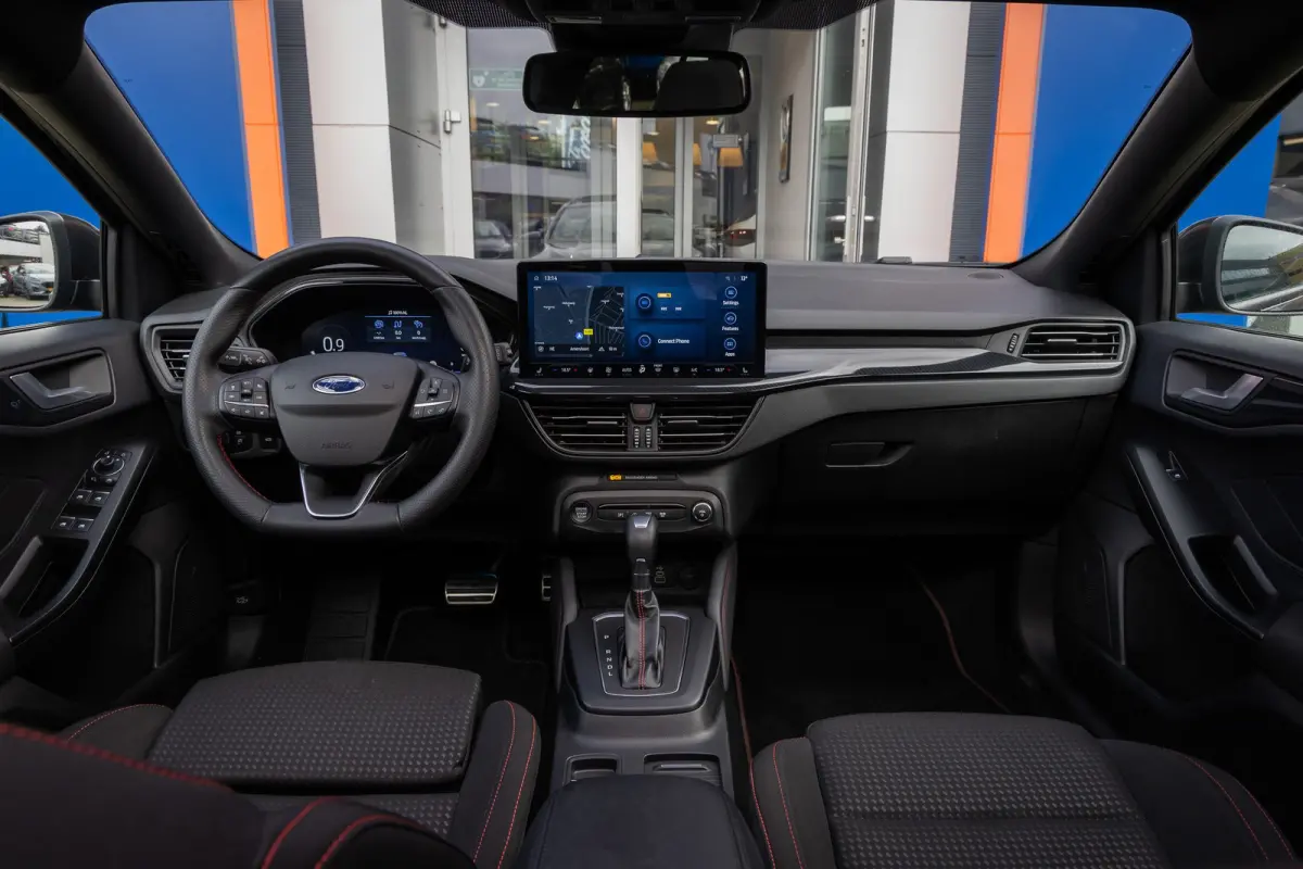 1.0 EcoBoost Hybrid ST Line X | Pano-dak | Cruise adaptief | Apple Carplay/Android Auto | Camera | Stoel+stuur verwarming | Keyless | Achteruitrijcamera | Cruise control adaptief met Stop&Go