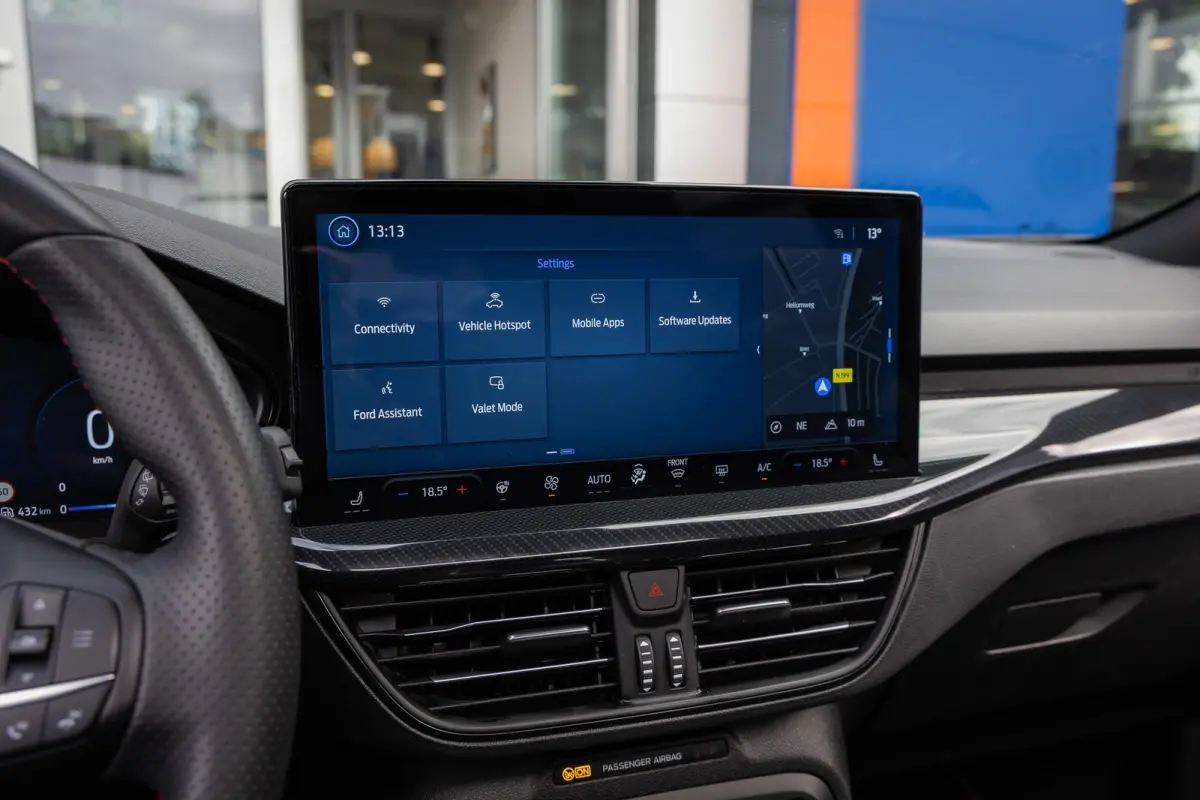 1.0 EcoBoost Hybrid ST Line X | Pano-dak | Cruise adaptief | Apple Carplay/Android Auto | Camera | Stoel+stuur verwarming | Keyless | Achteruitrijcamera | Cruise control adaptief met Stop&Go