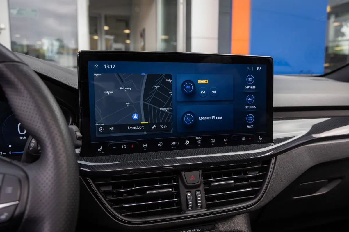 1.0 EcoBoost Hybrid ST Line X | Pano-dak | Cruise adaptief | Apple Carplay/Android Auto | Camera | Stoel+stuur verwarming | Keyless | Achteruitrijcamera | Cruise control adaptief met Stop&Go