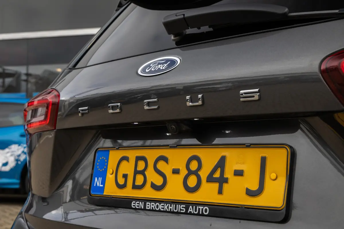 1.0 EcoBoost Hybrid ST Line X | Pano-dak | Cruise adaptief | Apple Carplay/Android Auto | Camera | Stoel+stuur verwarming | Keyless | Achteruitrijcamera | Cruise control adaptief met Stop&Go