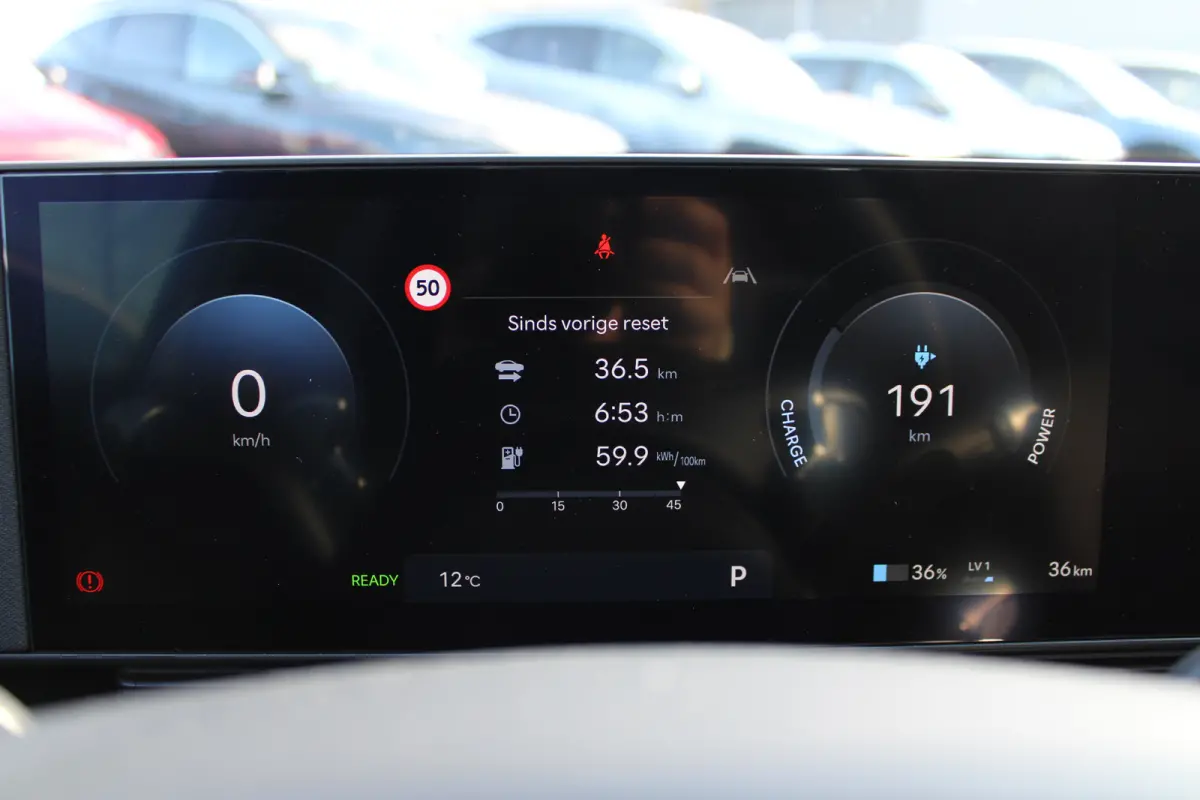 Long Range Pure Edition 84 kWh | €3000,- korting !! | vanaf 458,- Financial Lease p/m !