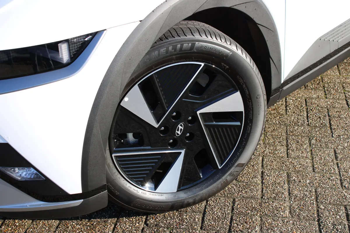 Long Range Pure Edition 84 kWh | €3000,- korting !! | vanaf 458,- Financial Lease p/m !