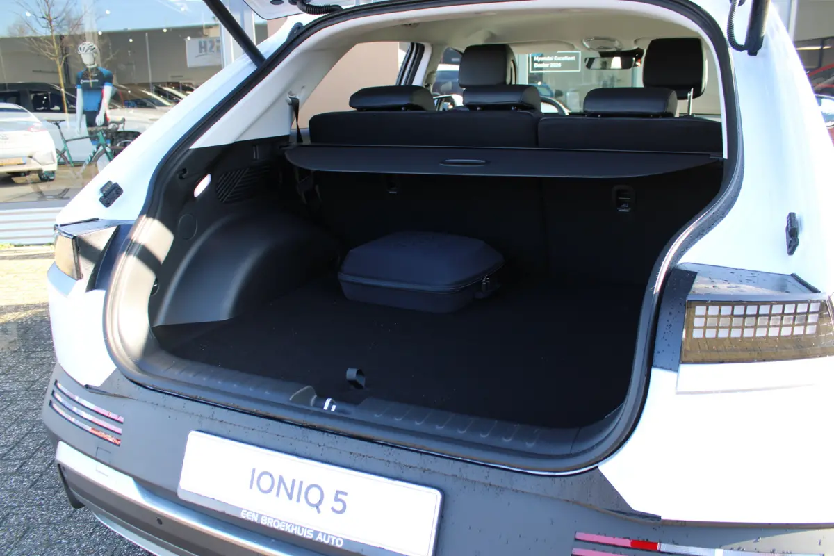 Long Range Pure Edition 84 kWh | €3000,- korting !! | vanaf 458,- Financial Lease p/m !