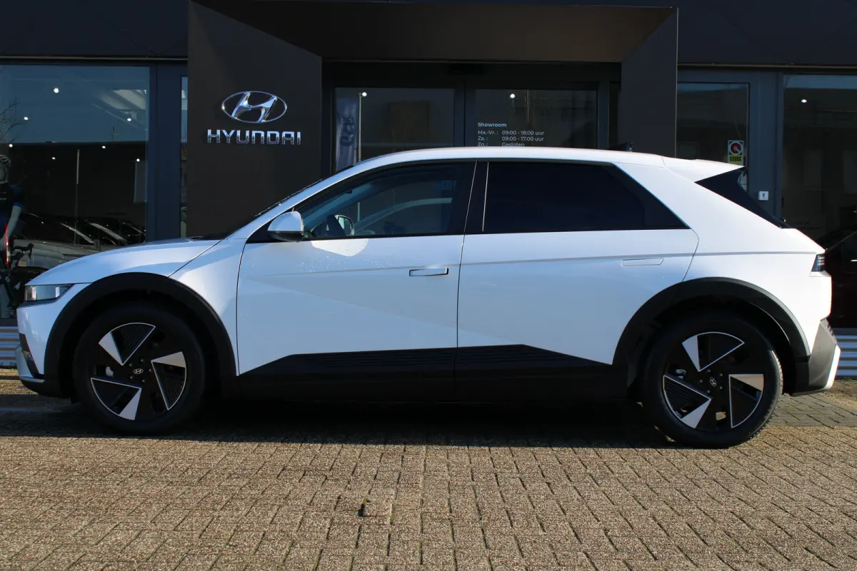Long Range Pure Edition 84 kWh | €3000,- korting !! | vanaf 458,- Financial Lease p/m !
