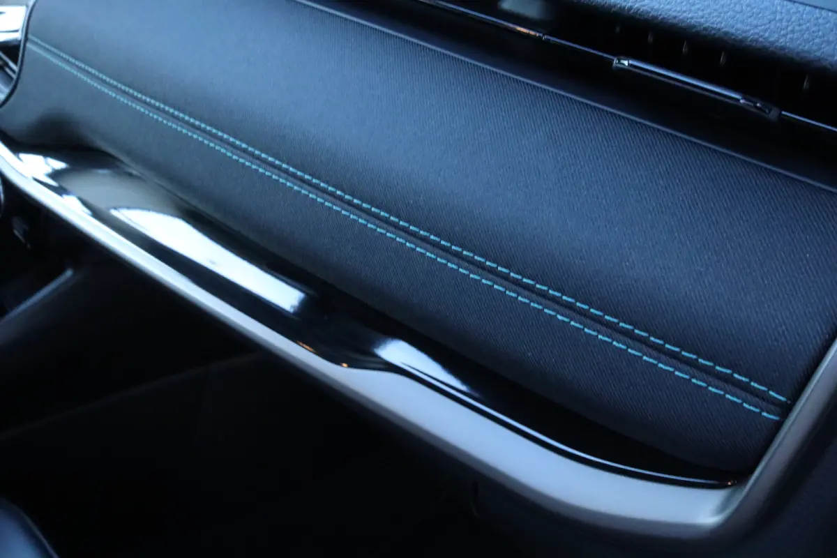 4xe 240 Plug-in Hybrid Upland | Adaptieve Cruise | Stoel+Stuurverwarming | Navigatie | Keyless | Camera | Carplay