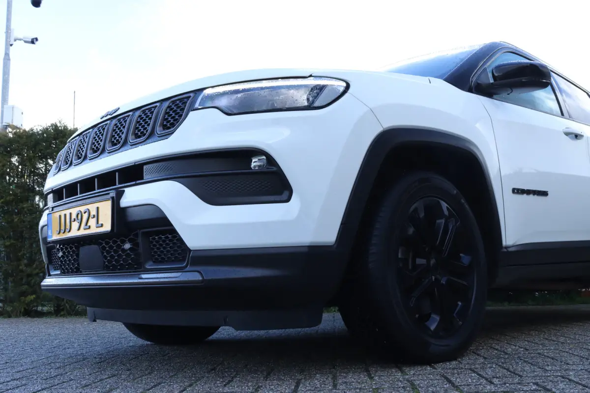 4xe 240 Plug-in Hybrid Upland | Adaptieve Cruise | Stoel+Stuurverwarming | Navigatie | Keyless | Camera | Carplay