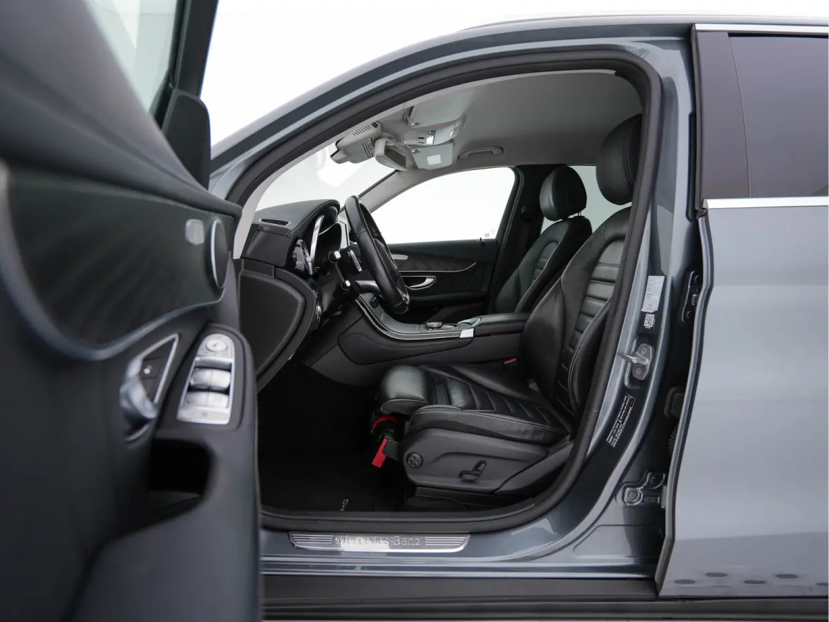 350e 4MATIC Premium Plus Plug-in Aut. *LEATHER | FULL-LED | BLIND-SPOT | HEATED-SPORTSEATS | CAMERA | KEYLESS | AIR-SUSPENSION | ADAPTIVE-CRUISE | PRIVACY-GLASS | NAVI-FULLMAP | 20''ALU*