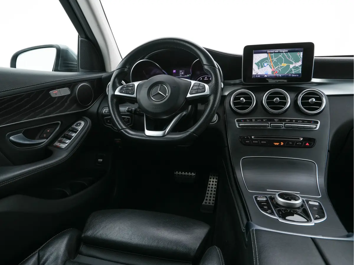 350e 4MATIC Premium Plus Plug-in Aut. *LEATHER | FULL-LED | BLIND-SPOT | HEATED-SPORTSEATS | CAMERA | KEYLESS | AIR-SUSPENSION | ADAPTIVE-CRUISE | PRIVACY-GLASS | NAVI-FULLMAP | 20''ALU*
