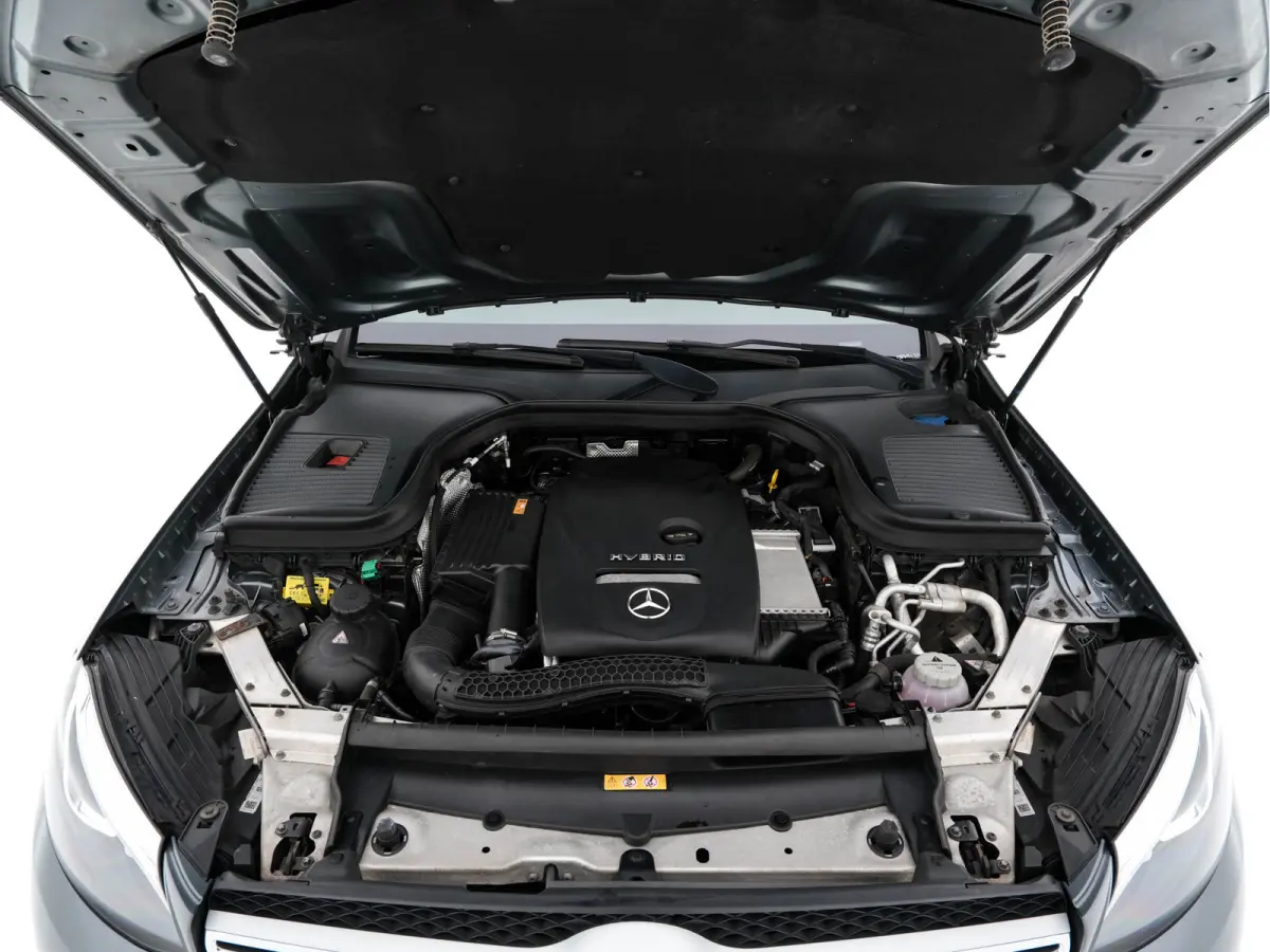 350e 4MATIC Premium Plus Plug-in Aut. *LEATHER | FULL-LED | BLIND-SPOT | HEATED-SPORTSEATS | CAMERA | KEYLESS | AIR-SUSPENSION | ADAPTIVE-CRUISE | PRIVACY-GLASS | NAVI-FULLMAP | 20''ALU*