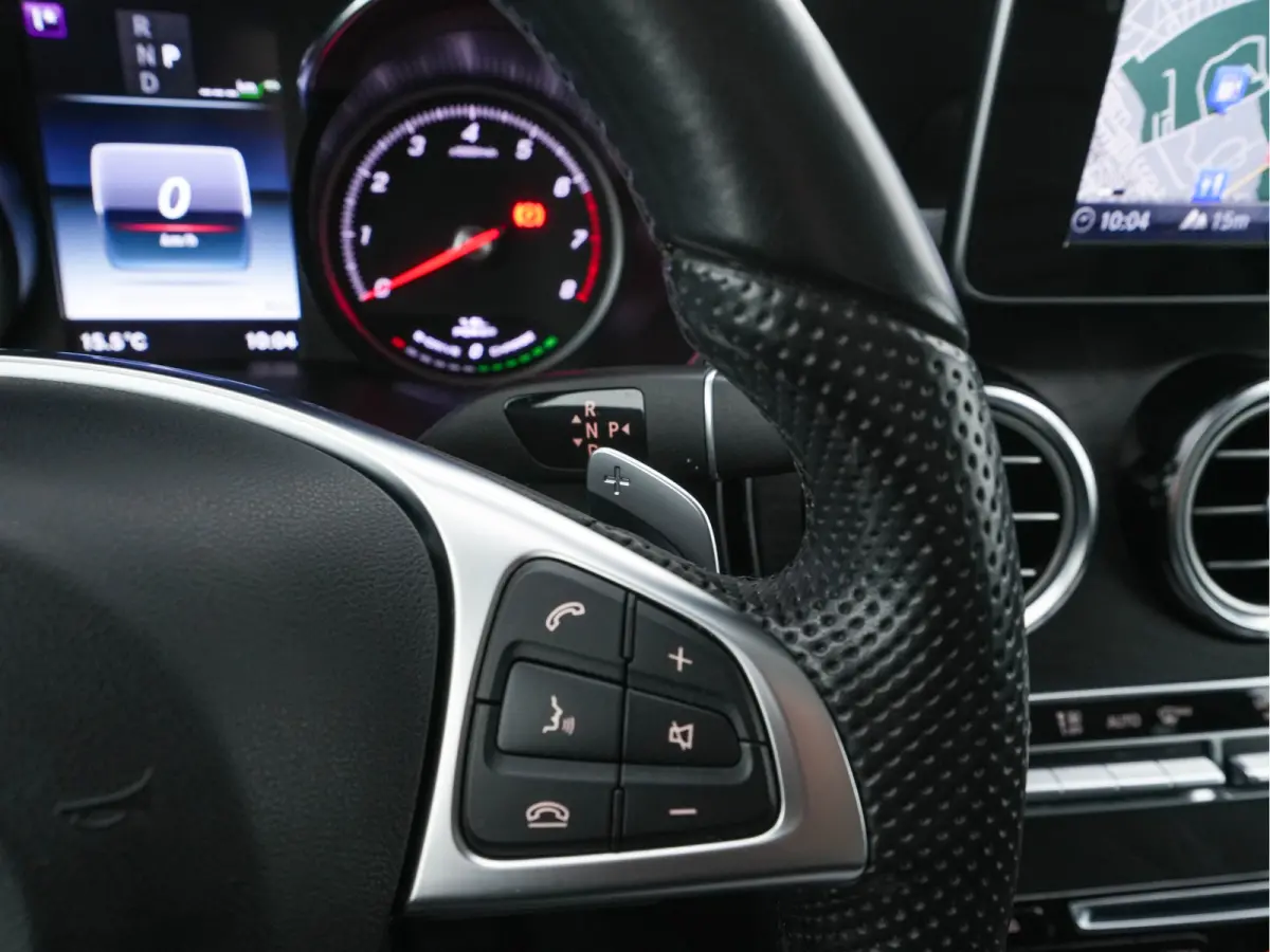 350e 4MATIC Premium Plus Plug-in Aut. *LEATHER | FULL-LED | BLIND-SPOT | HEATED-SPORTSEATS | CAMERA | KEYLESS | AIR-SUSPENSION | ADAPTIVE-CRUISE | PRIVACY-GLASS | NAVI-FULLMAP | 20''ALU*