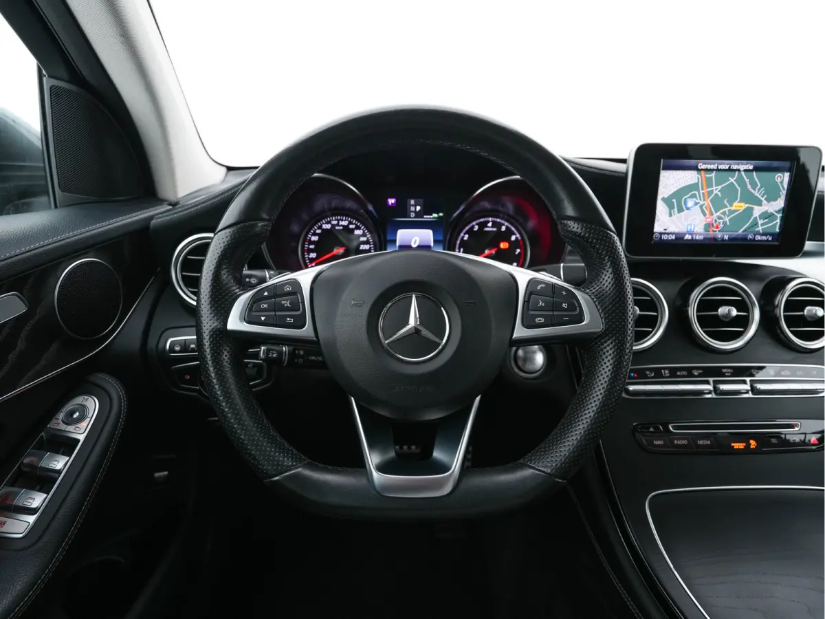 350e 4MATIC Premium Plus Plug-in Aut. *LEATHER | FULL-LED | BLIND-SPOT | HEATED-SPORTSEATS | CAMERA | KEYLESS | AIR-SUSPENSION | ADAPTIVE-CRUISE | PRIVACY-GLASS | NAVI-FULLMAP | 20''ALU*