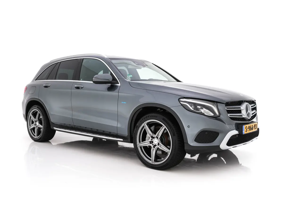 350e 4MATIC Premium Plus Plug-in Aut. *LEATHER | FULL-LED | BLIND-SPOT | HEATED-SPORTSEATS | CAMERA | KEYLESS | AIR-SUSPENSION | ADAPTIVE-CRUISE | PRIVACY-GLASS | NAVI-FULLMAP | 20''ALU*