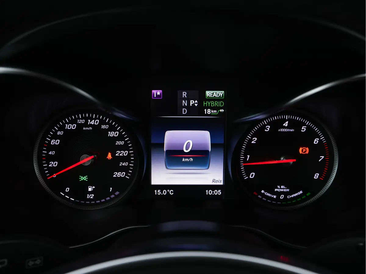350e 4MATIC Premium Plus Plug-in Aut. *LEATHER | FULL-LED | BLIND-SPOT | HEATED-SPORTSEATS | CAMERA | KEYLESS | AIR-SUSPENSION | ADAPTIVE-CRUISE | PRIVACY-GLASS | NAVI-FULLMAP | 20''ALU*