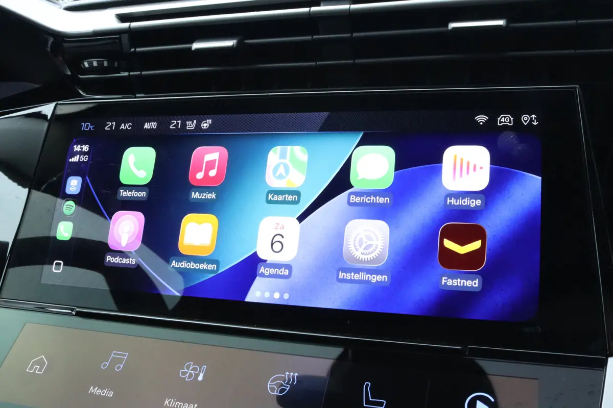 1.2 Hybrid 145 e-DCS6 Allure | Adaptieve Cruise | AGR | Stuur+Stoelverwarming | Camera | Keyless | Navi | Carplay