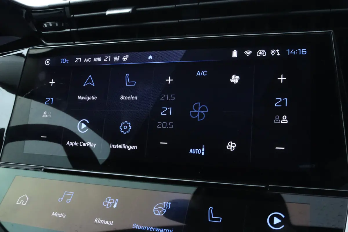 1.2 Hybrid 145 e-DCS6 Allure | Adaptieve Cruise | AGR | Stuur+Stoelverwarming | Camera | Keyless | Navi | Carplay