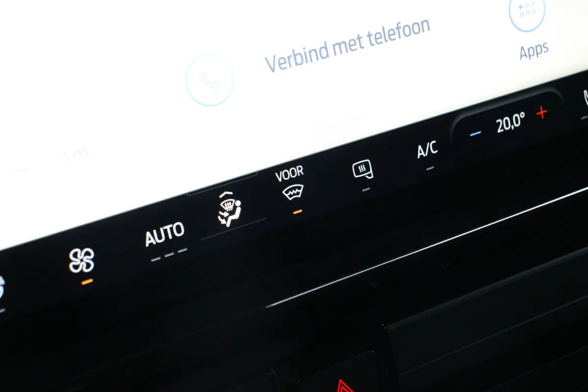 300 2.0 TDCI L1H1 MS-RT | NL-AUTO! | 1E EIGENAAR! | DIRECT RIJDEN! | WINTERPACK | TREKHAAK | CAMERA | DEALER OH! | STANDKACHEL | UNIEK!