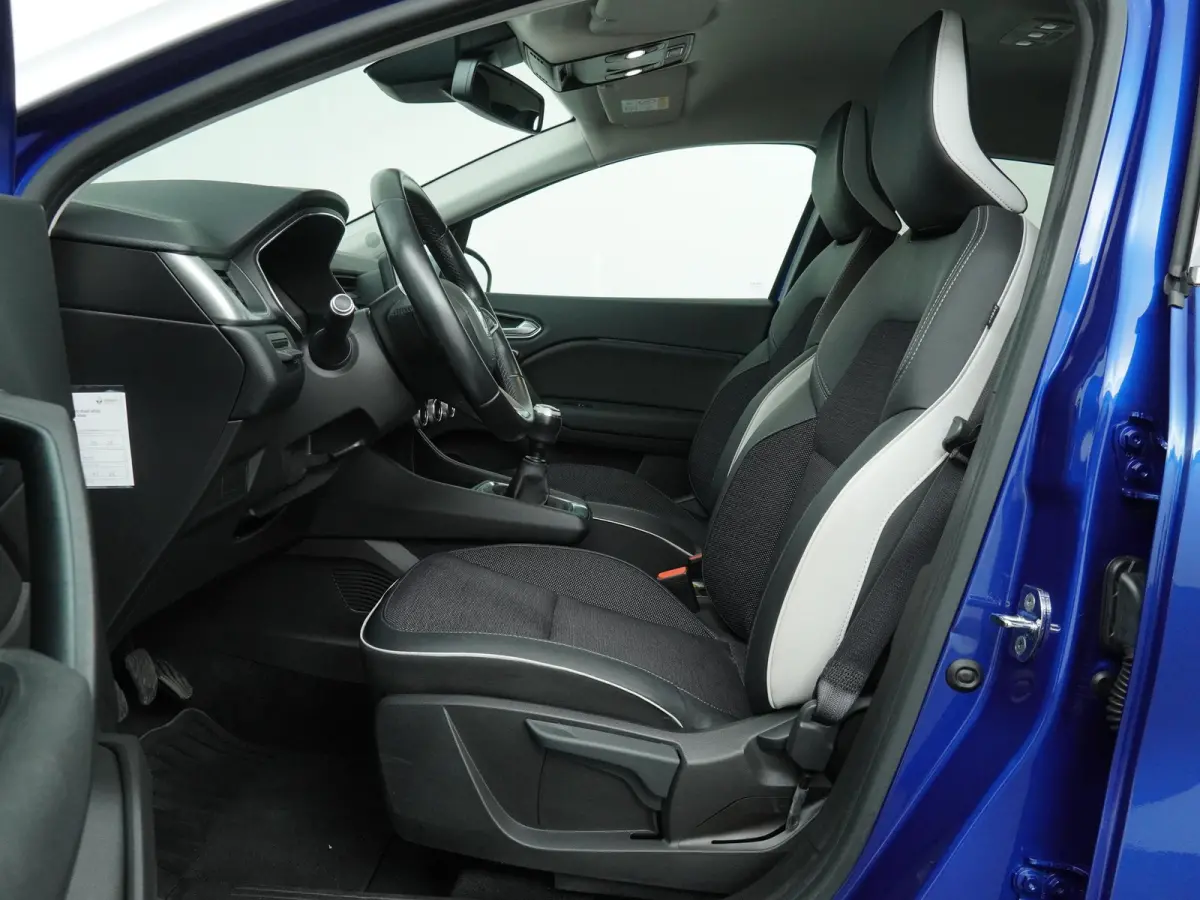 TCe 100 Intens | Navigatie | Parkeersensoren |