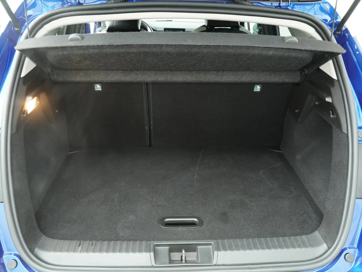 TCe 100 Intens | Navigatie | Parkeersensoren |