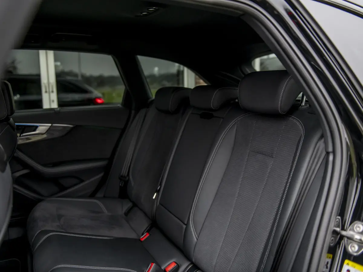 45TFSi 265pk Quattro S Edition Competition Plus | Adapt.dempers | RS Carbon optiek int. | Matrix LED | HuD | Keyless | Mem.stoel | Trekhaak zwenkbaar | 19" Audi Sport LMV | Ass.City & Tour |