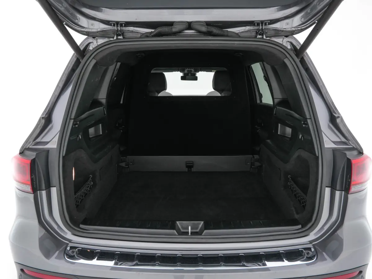 200 d ( VAN ) Premium AMG-SportPack Aut. *LEATHER-MICROFIBRE | FULL-LED | AMBIENT-LIGHT | WIDE-SCREEN-DIGICOCKPIT | HEATED-SPORTSEATS | KEYLESS | NAVI-FULLMAP | DAB+ | ECC | PDC | CRUISE | 1