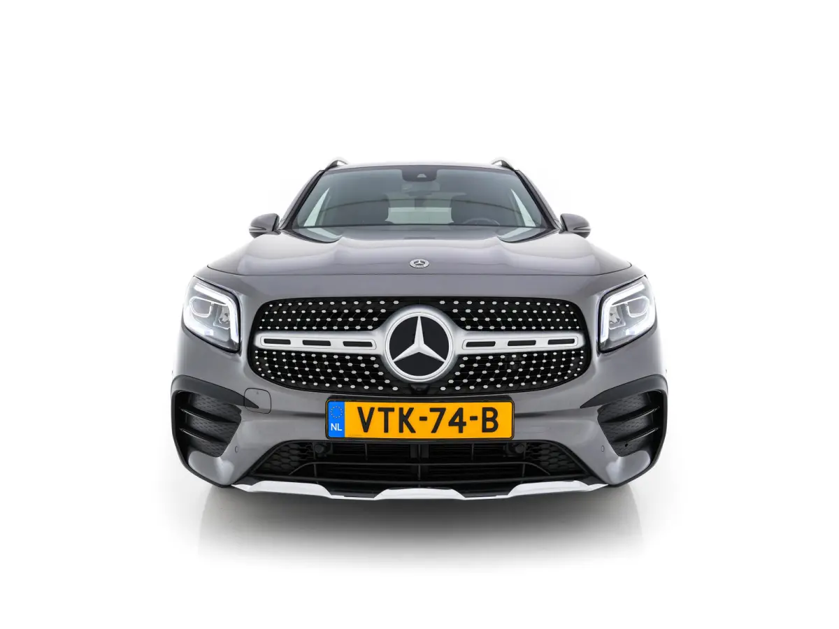200 d ( VAN ) Premium AMG-SportPack Aut. *LEATHER-MICROFIBRE | FULL-LED | AMBIENT-LIGHT | WIDE-SCREEN-DIGICOCKPIT | HEATED-SPORTSEATS | KEYLESS | NAVI-FULLMAP | DAB+ | ECC | PDC | CRUISE | 1