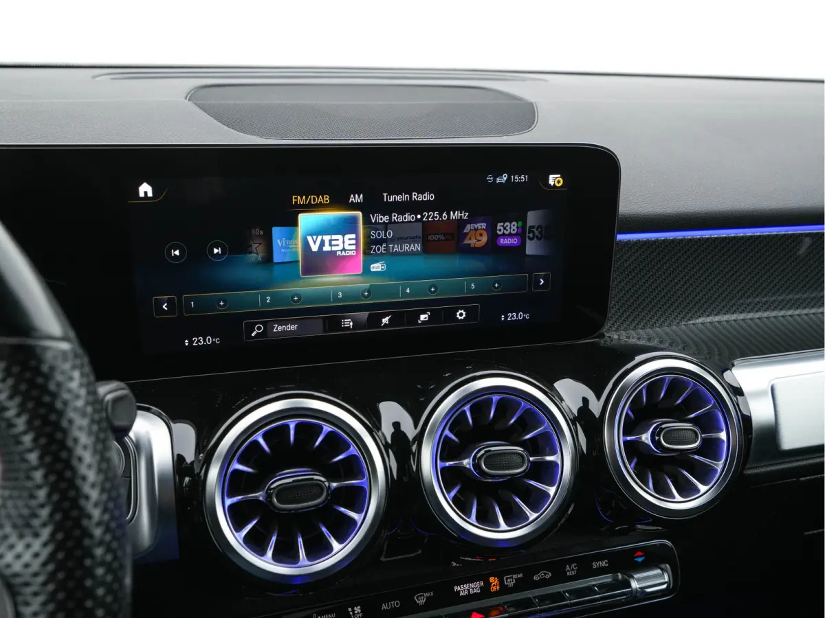 200 d ( VAN ) Premium AMG-SportPack Aut. *LEATHER-MICROFIBRE | FULL-LED | AMBIENT-LIGHT | WIDE-SCREEN-DIGICOCKPIT | HEATED-SPORTSEATS | KEYLESS | NAVI-FULLMAP | DAB+ | ECC | PDC | CRUISE | 1