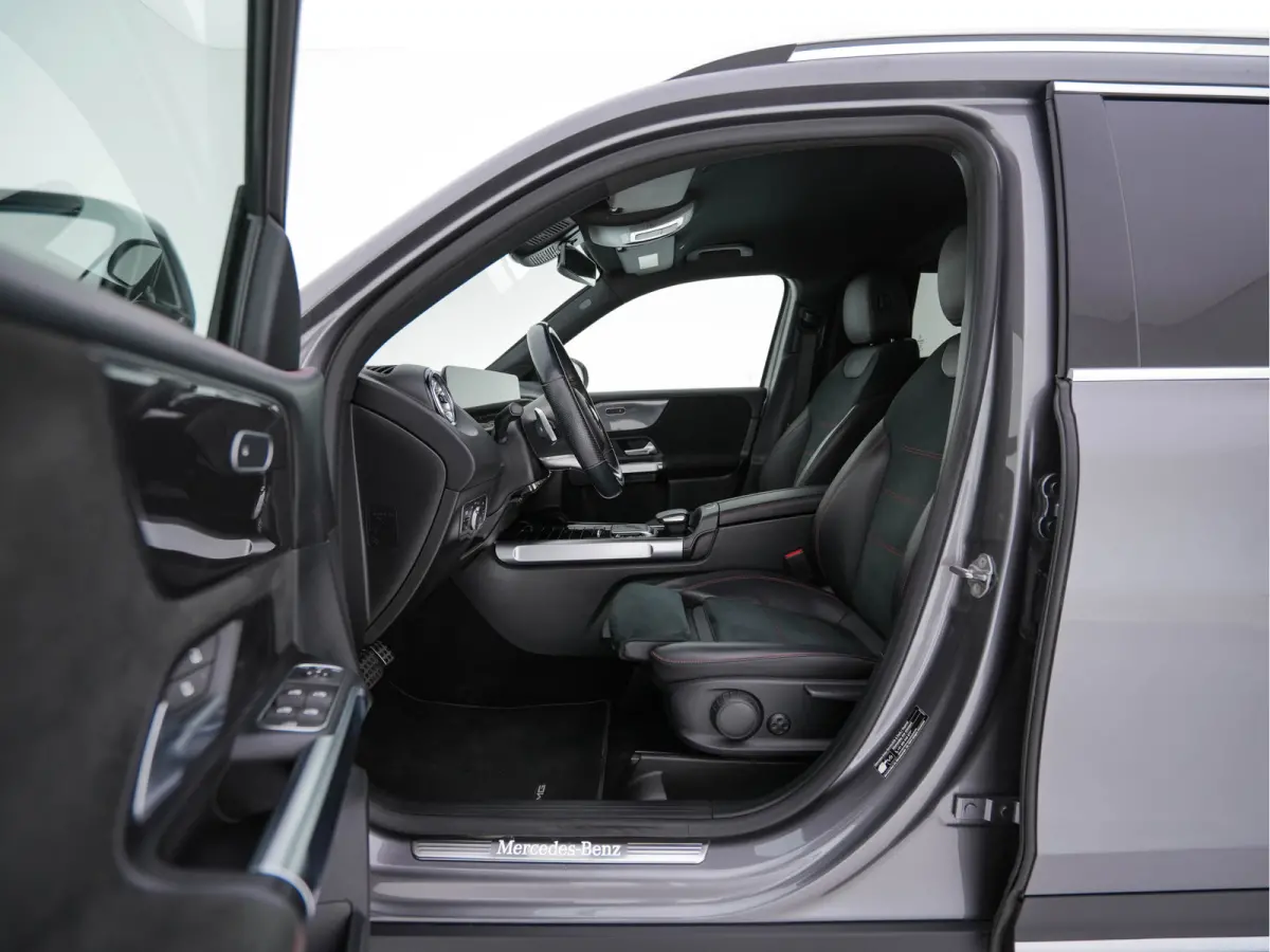 200 d ( VAN ) Premium AMG-SportPack Aut. *LEATHER-MICROFIBRE | FULL-LED | AMBIENT-LIGHT | WIDE-SCREEN-DIGICOCKPIT | HEATED-SPORTSEATS | KEYLESS | NAVI-FULLMAP | DAB+ | ECC | PDC | CRUISE | 1