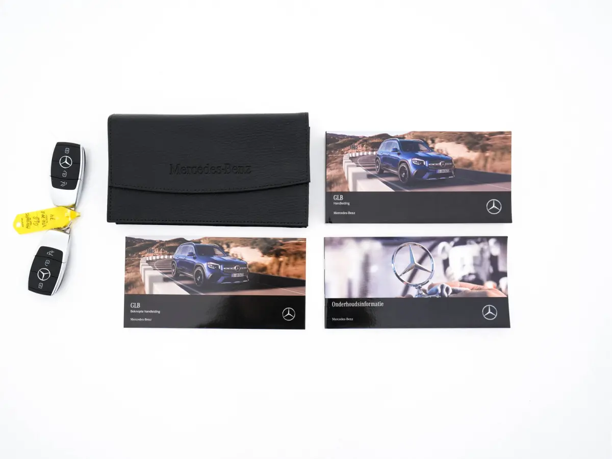 200 d ( VAN ) Premium AMG-SportPack Aut. *LEATHER-MICROFIBRE | FULL-LED | AMBIENT-LIGHT | WIDE-SCREEN-DIGICOCKPIT | HEATED-SPORTSEATS | KEYLESS | NAVI-FULLMAP | DAB+ | ECC | PDC | CRUISE | 1