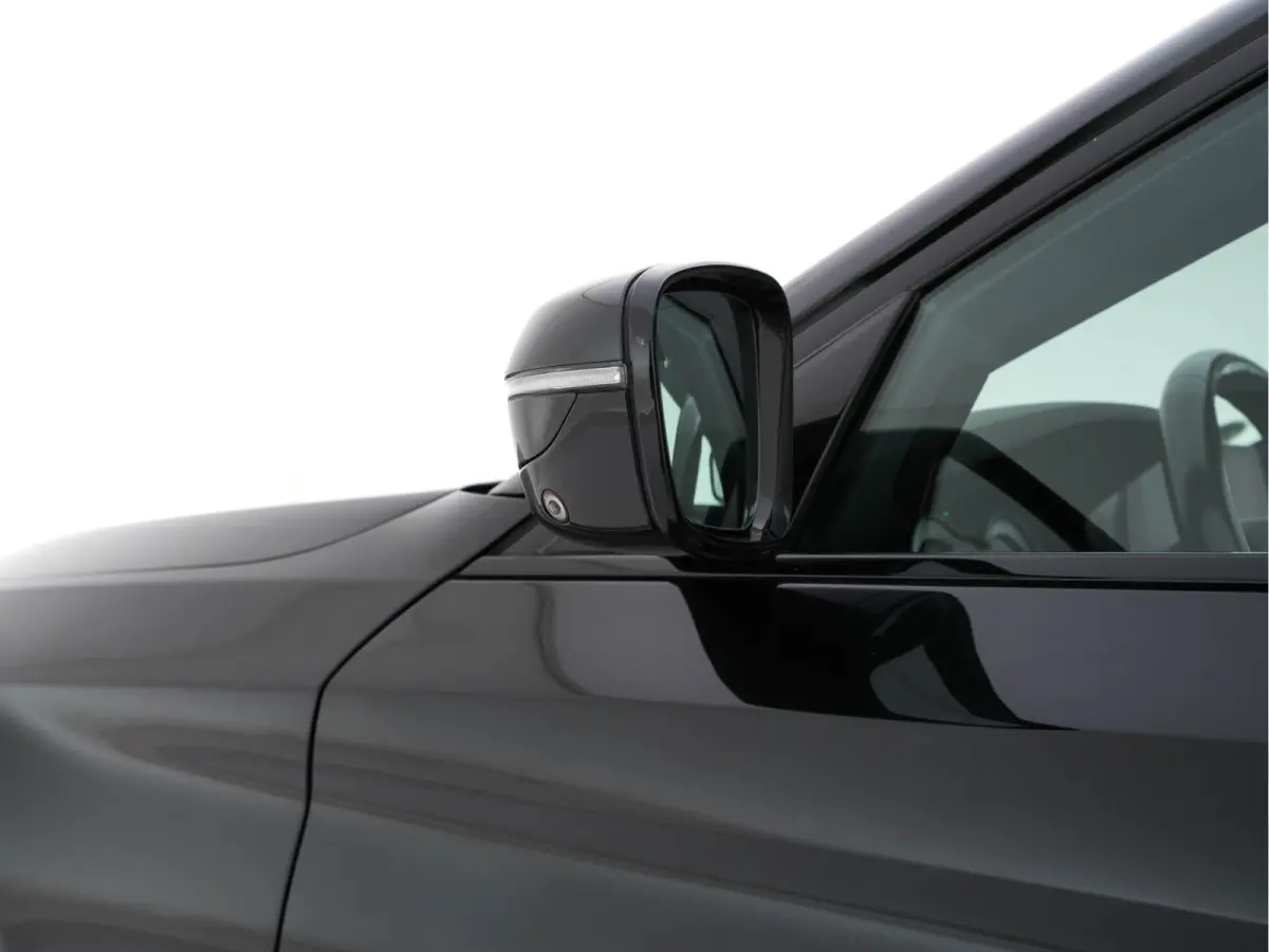 530d Sportline High Executive Aut. *PANO | LEATHER | FULL-LED | MEMORY-PACK | TOP-VIEW | HEATED-COMFORTSEATS | NAVI-FULLMAP | PRIVACY-GLASS | AMBIENT-LIGHT | ECC | CARPLAY | PDC | TOWBAR | S