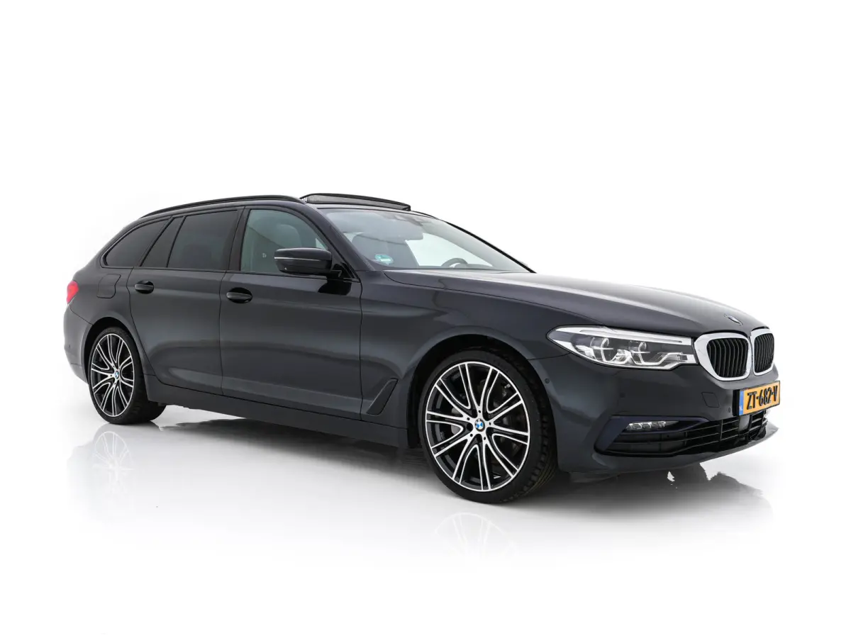 530d Sportline High Executive Aut. *PANO | LEATHER | FULL-LED | MEMORY-PACK | TOP-VIEW | HEATED-COMFORTSEATS | NAVI-FULLMAP | PRIVACY-GLASS | AMBIENT-LIGHT | ECC | CARPLAY | PDC | TOWBAR | S