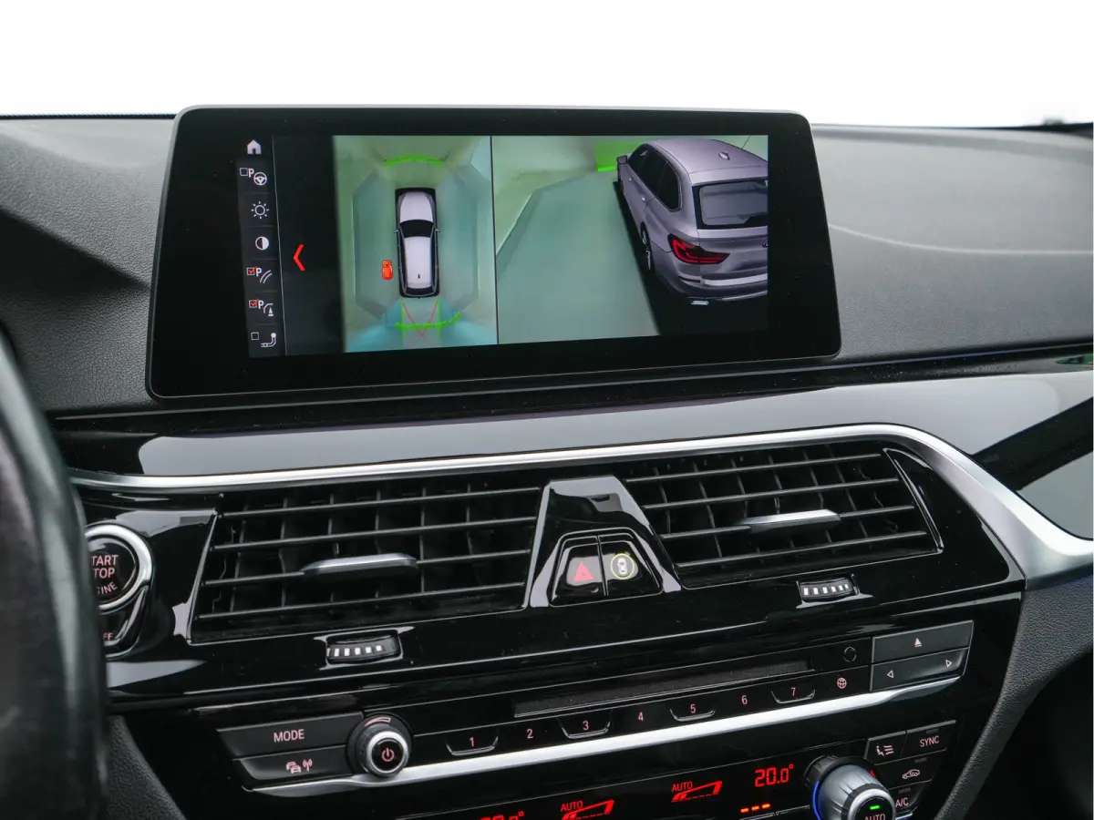 530d Sportline High Executive Aut. *PANO | LEATHER | FULL-LED | MEMORY-PACK | TOP-VIEW | HEATED-COMFORTSEATS | NAVI-FULLMAP | PRIVACY-GLASS | AMBIENT-LIGHT | ECC | CARPLAY | PDC | TOWBAR | S