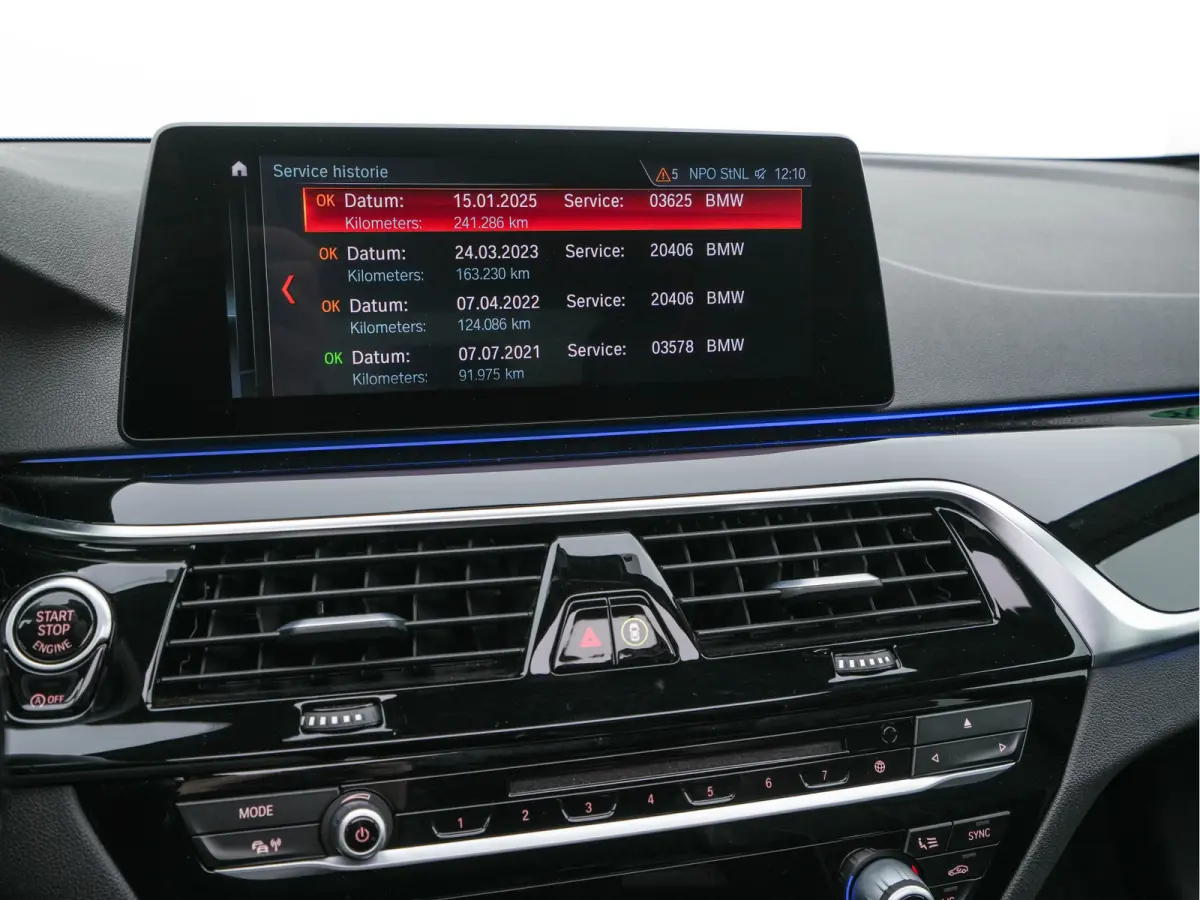 530d Sportline High Executive Aut. *PANO | LEATHER | FULL-LED | MEMORY-PACK | TOP-VIEW | HEATED-COMFORTSEATS | NAVI-FULLMAP | PRIVACY-GLASS | AMBIENT-LIGHT | ECC | CARPLAY | PDC | TOWBAR | S