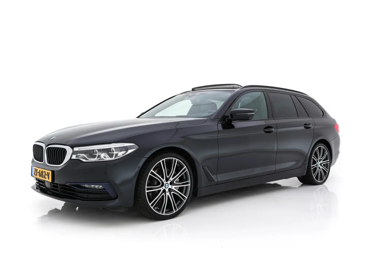530d Sportline High Executive Aut. *PANO | LEATHER | FULL-LED | MEMORY-PACK | TOP-VIEW | HEATED-COMFORTSEATS | NAVI-FULLMAP | PRIVACY-GLASS | AMBIENT-LIGHT | ECC | CARPLAY | PDC | TOWBAR | S