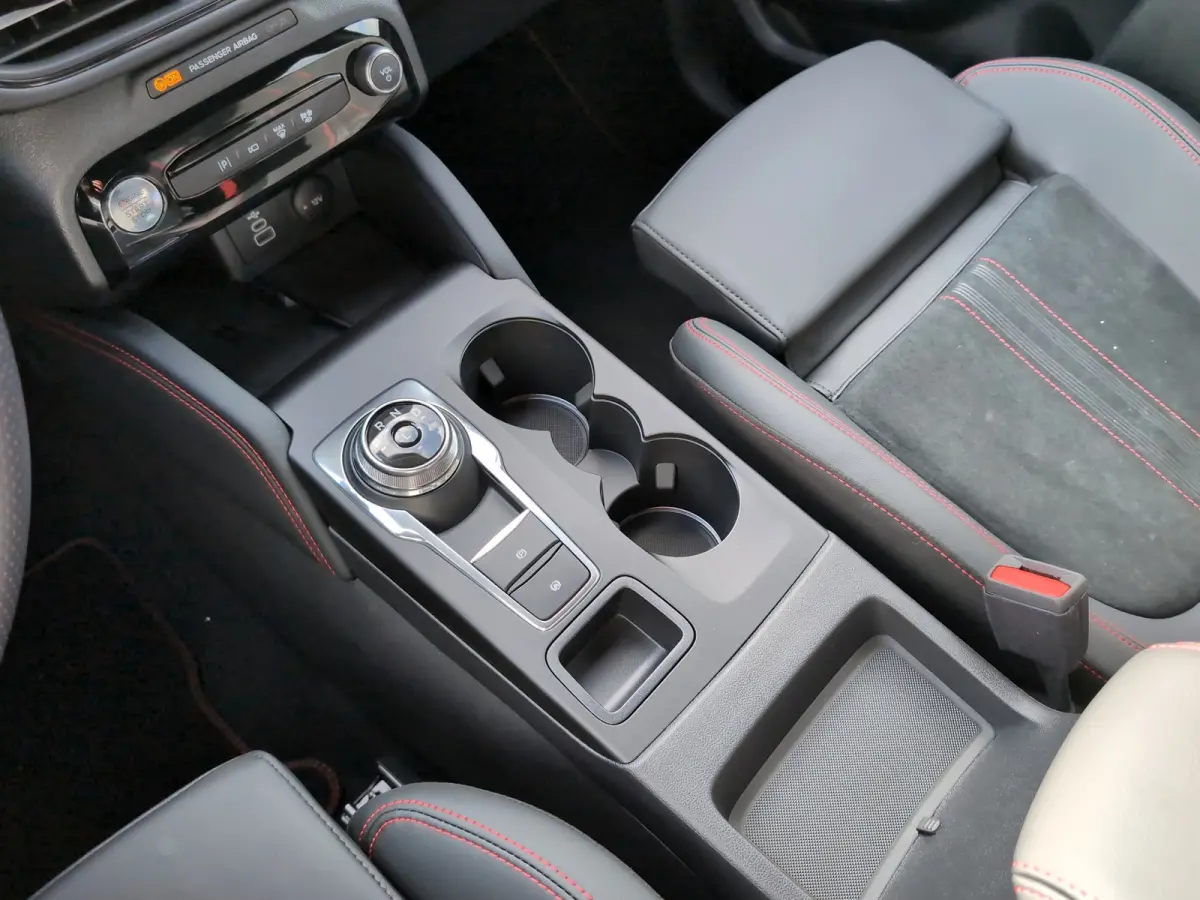 2.5 PHEV ST-Line X | Achteruitrijcamera | Airco (automatisch) | Audio installatie premium