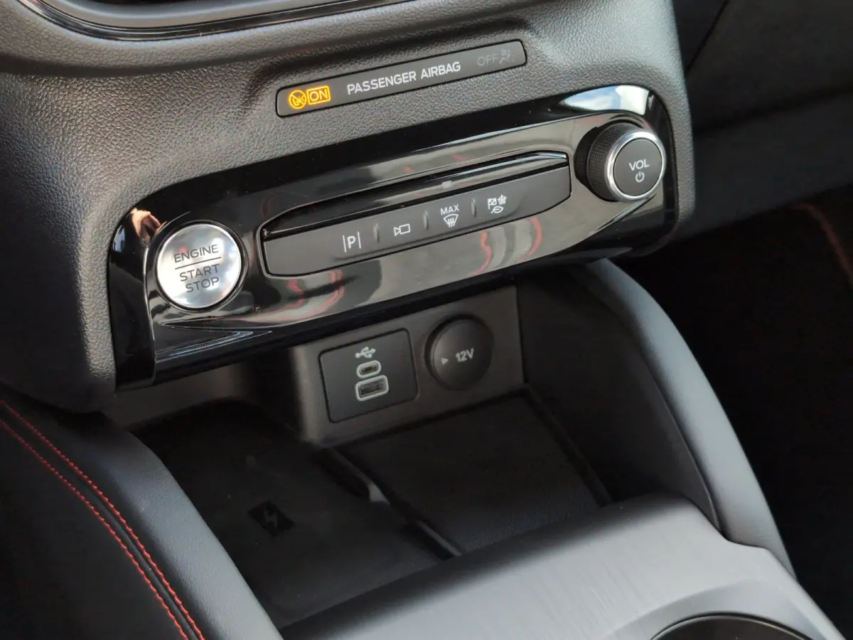 2.5 PHEV ST-Line X | Achteruitrijcamera | Airco (automatisch) | Audio installatie premium