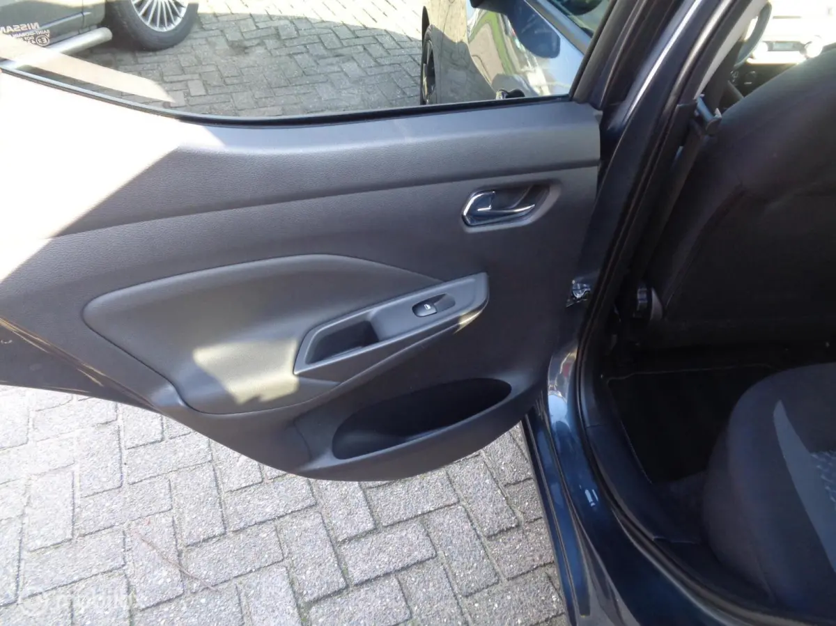 1.0 IG-T Business/Airco/Lm velgen/Navigatie/LED/Cruise controle/Slechts 21000km