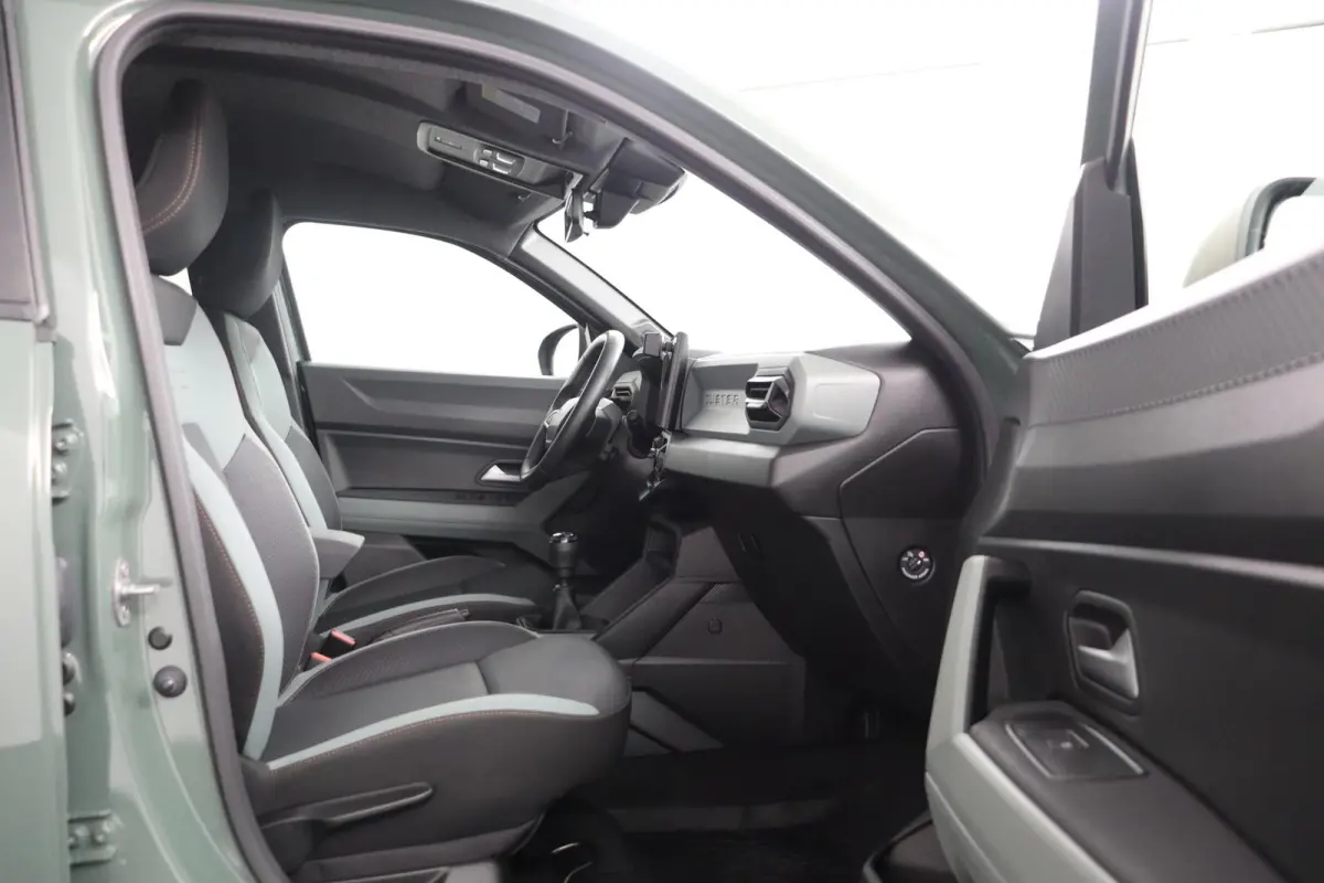 Extreme mild hybrid 130 | Apple Carplay/Android Auto | Parkeercamera | Climate Control |